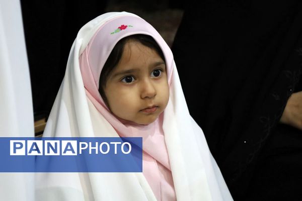 مراسم جشن تکلیف متمرکز ۳۰۰۰ نفره ویژه دانش‌آموزان دختر شهر یزد