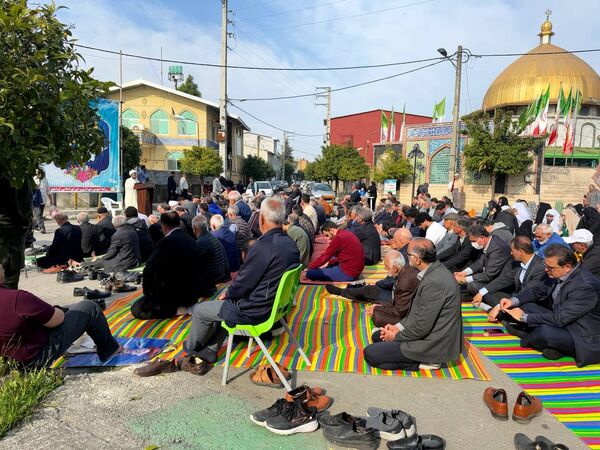 اقامه نماز عید فطر در ایزدشهر