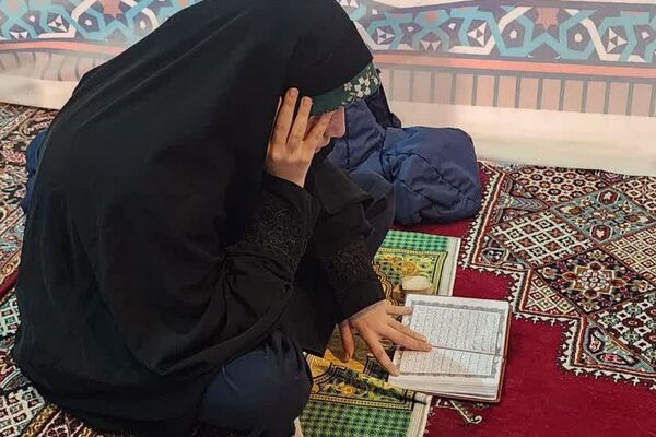 طنین انداز شدن اولین دعای ندبه در مصلی اسلامشهر