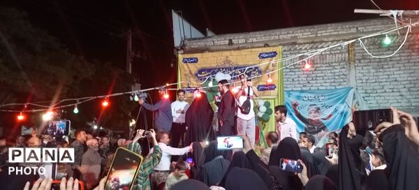 جشن ازدواج دو زوج در میادین مشهد