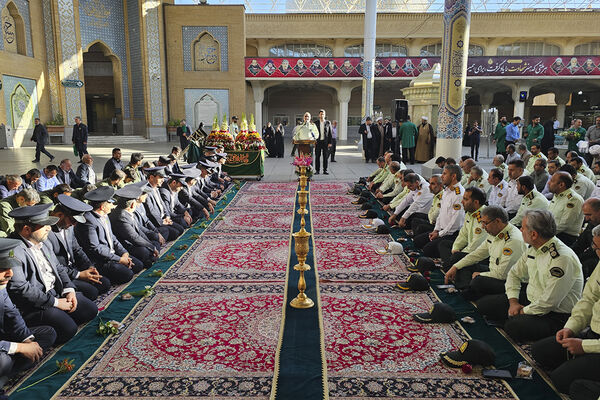 آیین گرامیداشت سالروز طوفان الاقصی با حضور کارکنان پلیس در قم
