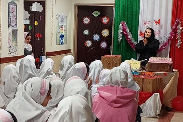 پرواز به سوی مسئولیت؛ جشن بلوغ در آموزشگاه مهر نوین