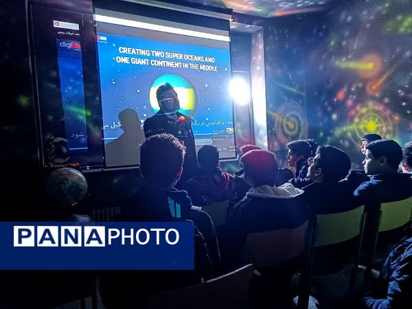 کلاس های آموزشی و آمادگی جشنواره نوجوانان خوارزمی در پژوهشسرا فرهنگ ورامین