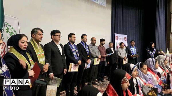 همایش شهرستانی تجلیل از پیشتازان، مربیان و مدرسان پیشتاز برتر در شهرستان جم
