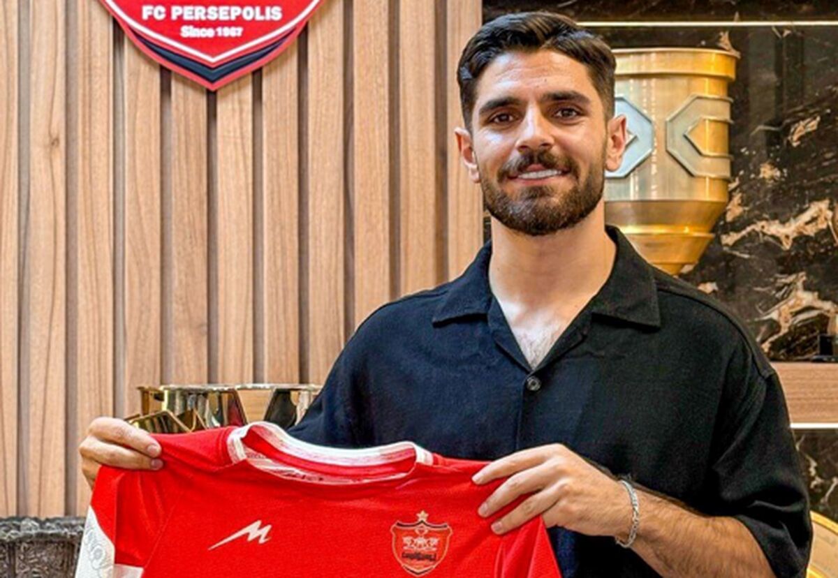 قرارداد محمد عمری با پرسپولیس تمدید شد