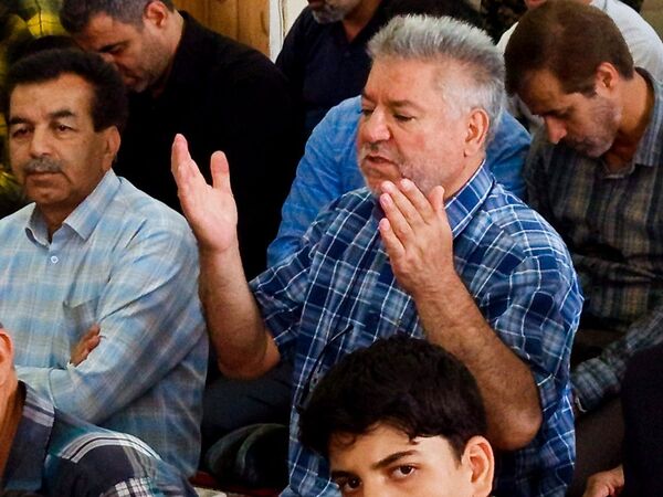 نماز جمعه ای با رنگ خون شهید در کاشمر
