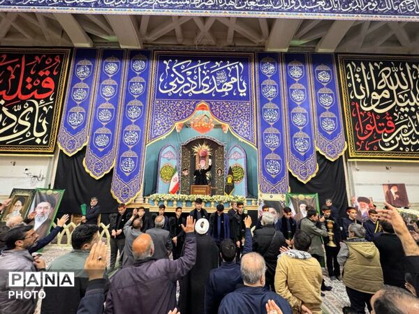 آیین وداع با پیکر مطهر دانش‌آموز شهید محمدحسین دهقان