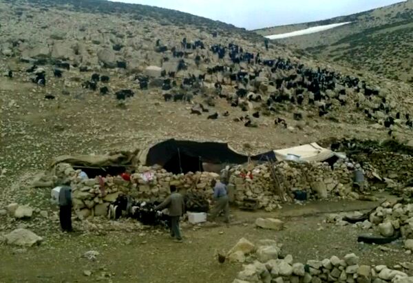  سرزمین عشق در دل سختی‌ها