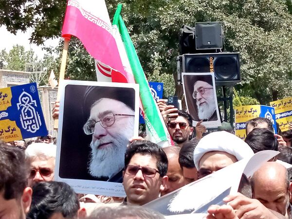 مشت هایی که انتقام را صدا می‌زند 