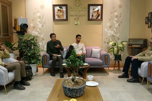 نشست هم‌افزایی نوجوانان کنشگر اجتماعی با عماد محمدی، مدیرکل صداوسیما استان کرمان