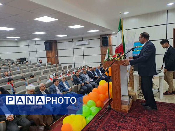  تجلیل از مدیران، مربیان و دانش‌آموزان پیشتاز شهرستان عسلویه