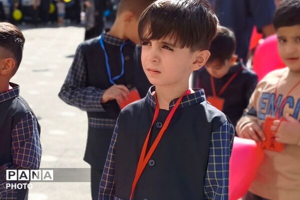 زنگِ مهر در بهارستان دو؛ از فرشته‌ها تا شکوفه‌ها