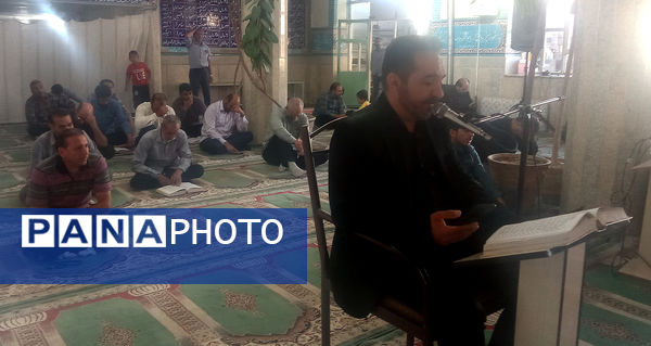 آوای دلنشین دعای عرفه در مساجد شهر بن طنین‌انداز شد