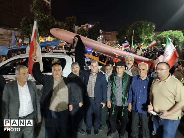 نمایش پهپاد شاهد ۱۳۶ در ساوجبلاغ