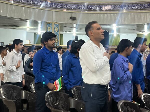 حضور قائم‌مقام معاون وزیر در سازمان دانش‌آموزی در  راهپیمایی ۱۳ آبان شهرک مروارید بندرعباس