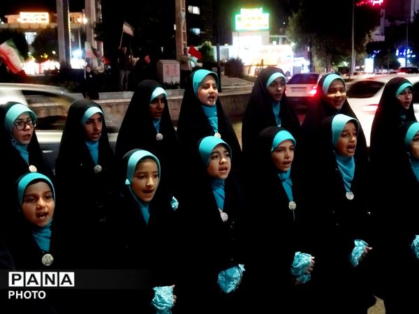 «موکب شهدای بسیج» در فلکه آزادی؛ میعادگاه دلدادگان و خادمان