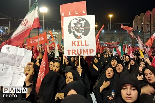 آیین وداع ملت ایران با پدر امت؛ خیزش یک ملت در سوگ رهبر شهید
