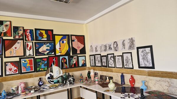 تجلی خلاقیت و نوآوری در نمایشگاه هنرهای دستی دانش‌آموزان هنرستان زنده‌یاد کبری زرگران ملارد
