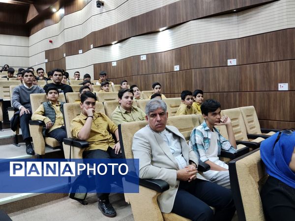 اختتامیه جشنواره نوجوان خوارزمی و تقدیر از برترین های مقطع متوسطه اول 