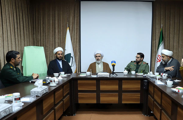 رونمایی از پوستر رویداد «یادگار ماندگار حاج شیخ» در قم