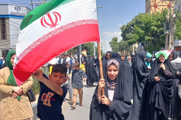 راهپیمایی جمعه خشم و نصر شهرستان قروه
