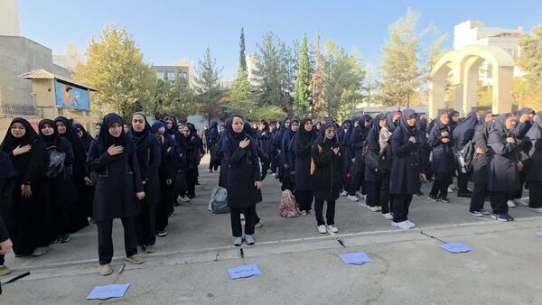 آغاز سال تحصیلی جدید با شعار "توسعه عدالت برای ایران برای مدرسه"