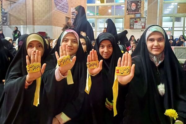مراسم معنوی اعتکاف در مجموعه رستگاران شهرستان برخوار  