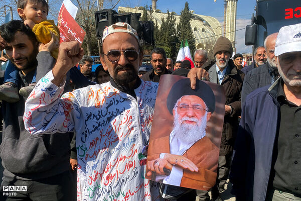  راهپیمایی اقتدار بعد از نماز جمعه - مصلای تهران