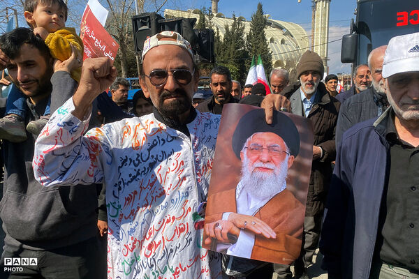  راهپیمایی اقتدار بعد از نماز جمعه - مصلای تهران