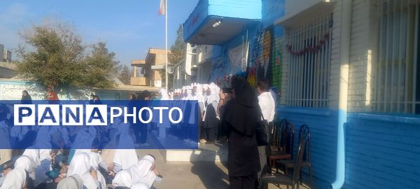 تجلیل  از پرستاران در دبستان سمیه 