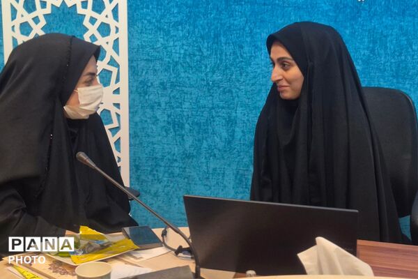 هفته بهداشت روان در بهارستان‌دو؛ از هم‌اندیشی مشاوران تا آموزش پیشگیری از خودکشی
