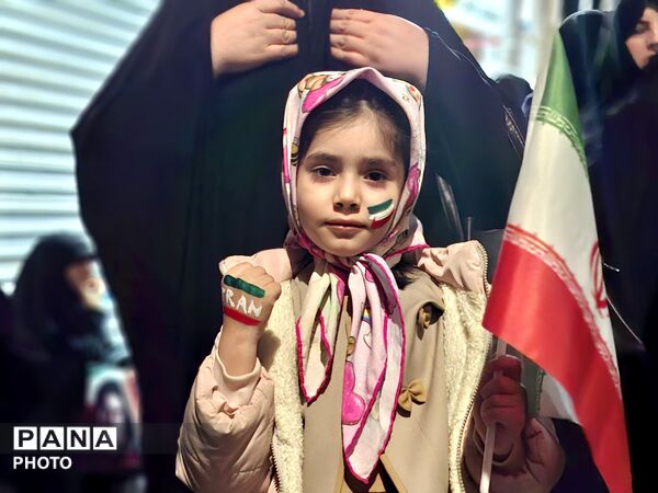 شامگاه دوازده فروردین؛شبی که طنین قدم های مردم رشتخوار،شهر را بیدار کرد