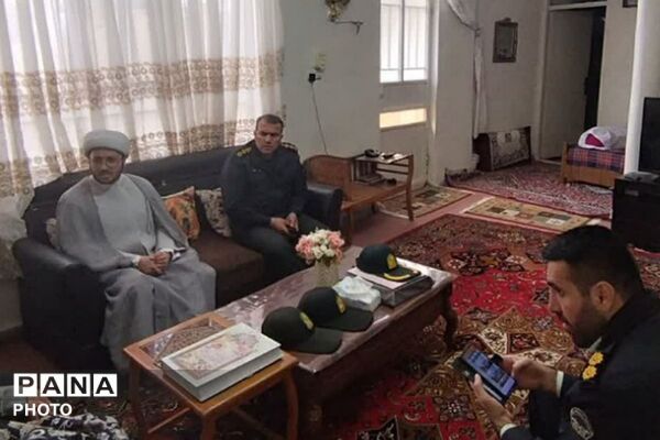 تقدیر فرماندهان ارشد نظامی از صبر خانواده‌های شهدا در آستانه ماه مهمانی خدا
