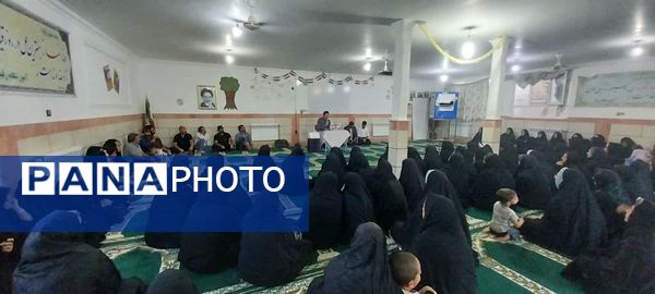 اولین جلسه انجمن اولیا و مربیان دبستان شهید عباسپور روستای عارف آباد کاشمر