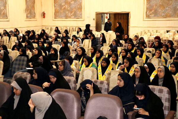 آموزش مقدماتی خبرنگاری در کانون اندیشه شهر کرمان