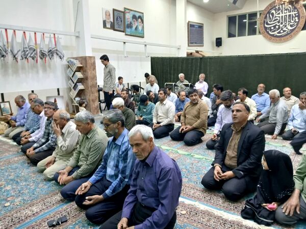 شب شعر و روایت‌گری محفل ادبی خارزنج در خلیل‌آباد