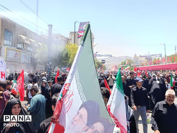 سیل فرا تصور زائران در روز تشییع پیکر رهبر شهید امت اسلامی