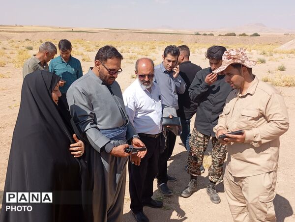 کارمندان و خدمتگزارانی که برای یک روز، سربازان بی‌ ادعا شدند