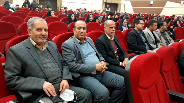 آیین تجلیل از پژوهشگران برگزیده کشوری و استانی اداره آموزش‌وپرورش استان اصفهان