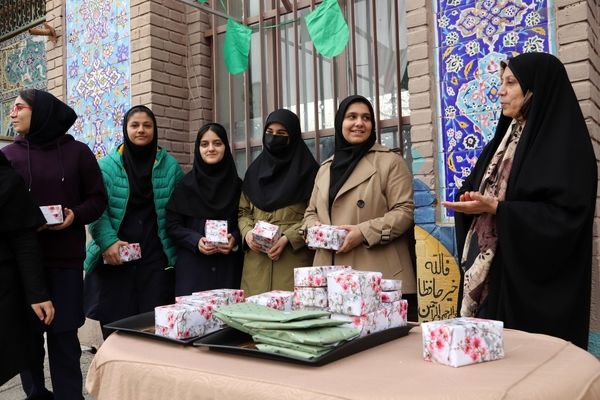 نواهای دانش‌آموزی در جشن ۲۲ بهمن طلیعه شاهد