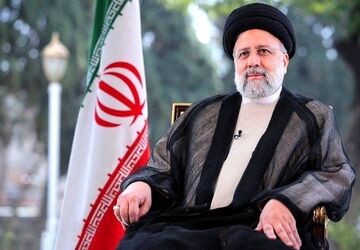 دکلمه خوانی دانش آموزخبرنگار پانا در سوگ شهید جمهور 