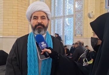 بهترین شیوه برای ارتقای سطح بینش نسل جوان، اتکا به فعالیت‌های فرهنگی و هنری است