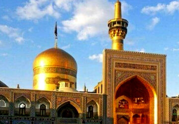 حال خوش زیارت در حرم امام مهربانی‌ها