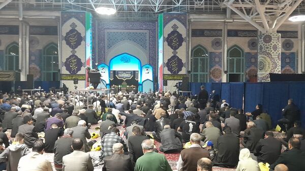 احیای نوزدهمین شب‌ ماه رمضان در مسجد امام صادق (ع) با حضور پرشور مردم کرج