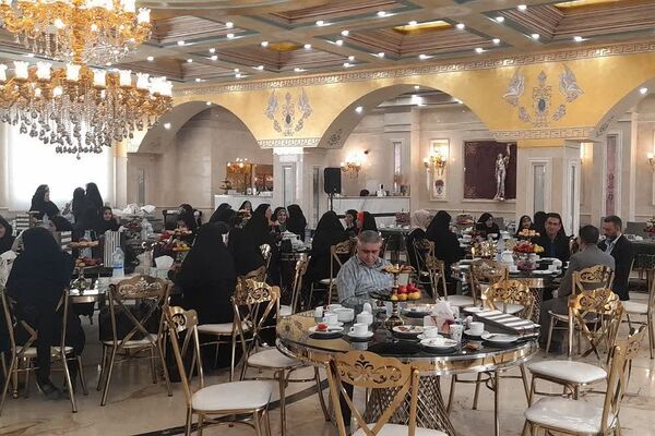 آئین تکریم و تجلیل از ارزیابان و عوامل اجرائی حوزه های ارزیابی آزمون استخدامی آموزگاری در اسلامشهر
