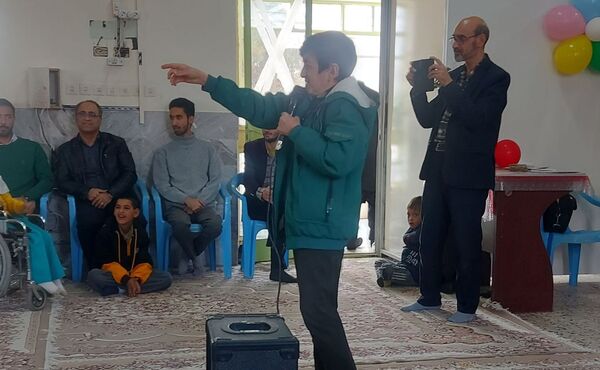 جشن مدرسه حضرت علی (ع) و کانون لقمان برای دانش‌آموزان با نیازهای ویژه کاشمر