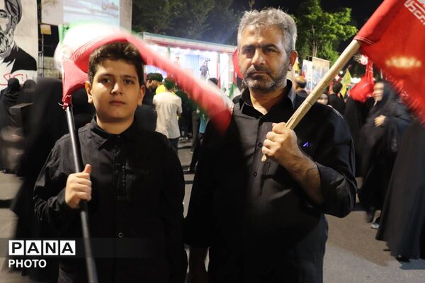 حضور مربیان، اولیا و دانش‌آموزان آموزش و پرورش ناحیه 2 تبریز در آیین سالگرد شهادت امام سجاد(ع)