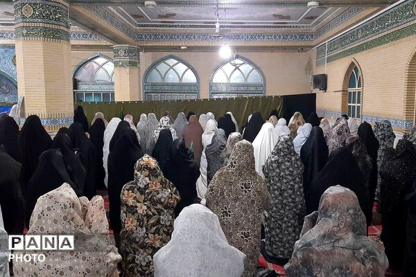 مصلی شهر میزبان اجتماع پرشور نمازگزاران شهرستان ورامین