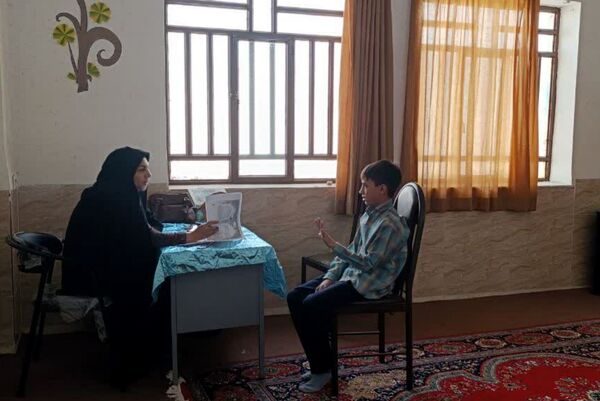 مسابقات طرح انس با قرآن کریم، میزبان شکوفه‌های قرآنی 