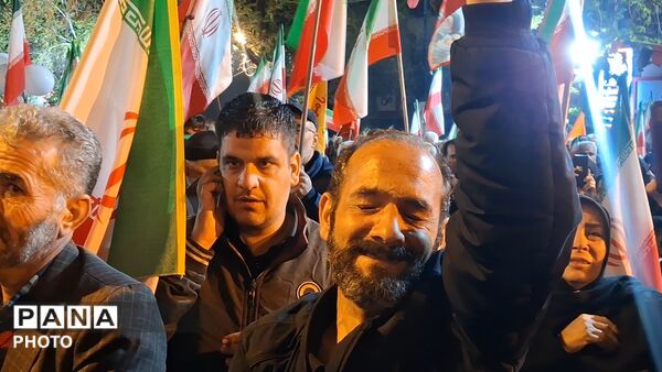 آیین وداع با پیکر دانش آموز شهید محمد حسین دهقان در قم